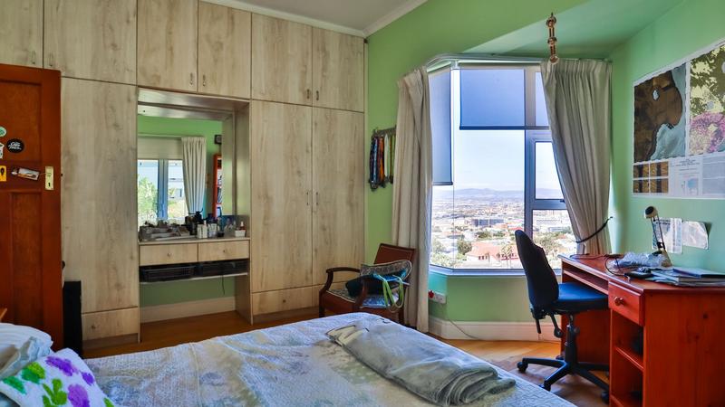 7 Bedroom Property for Sale in Walmer Estate Western Cape